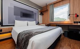 Ibis Navegantes Itajai